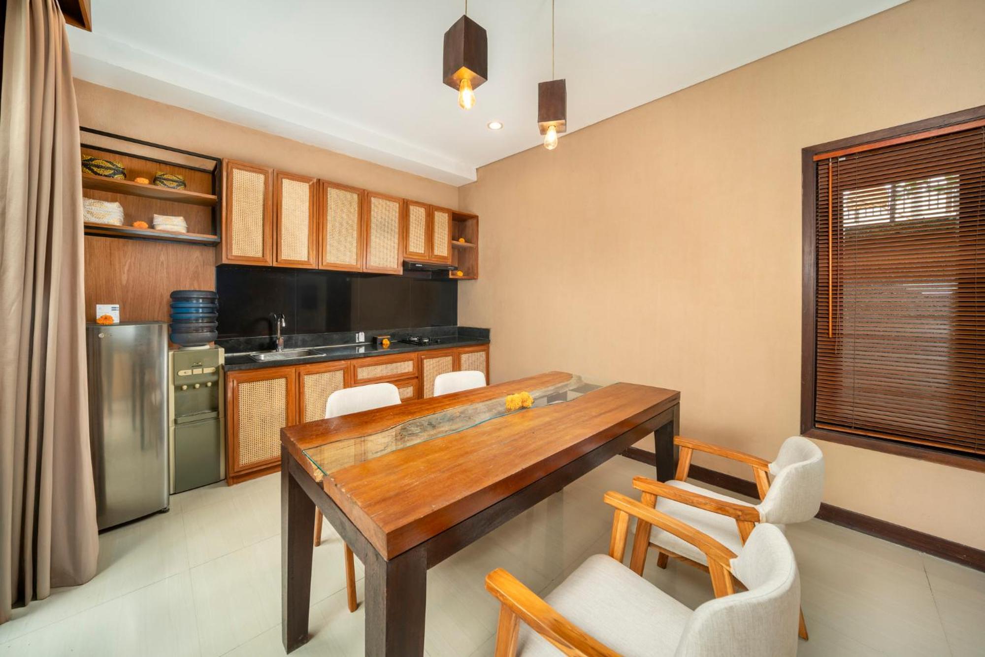 Canggu Circle Villa By Ini Vie Hospitality Esterno foto