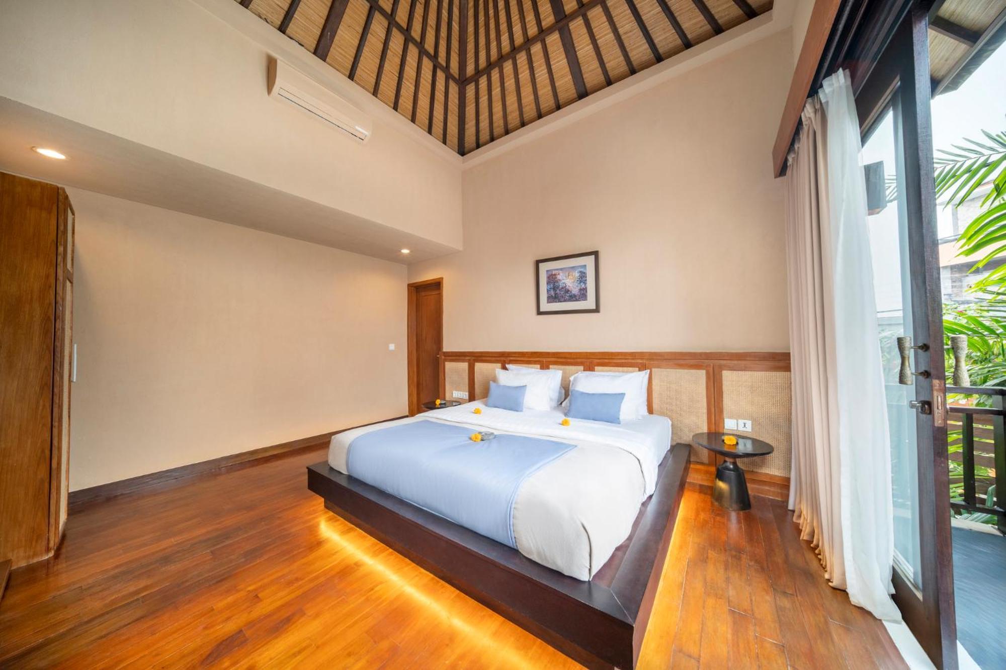 Canggu Circle Villa By Ini Vie Hospitality Esterno foto