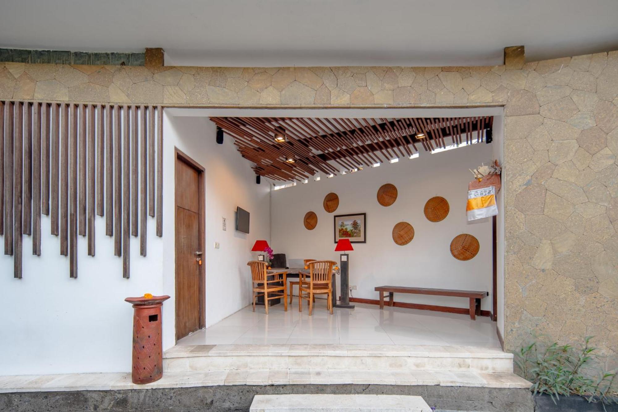 Canggu Circle Villa By Ini Vie Hospitality Esterno foto