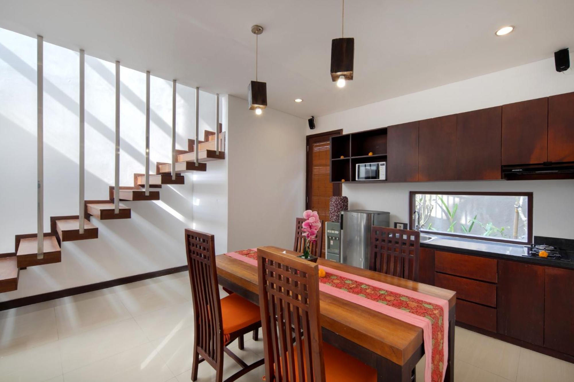 Canggu Circle Villa By Ini Vie Hospitality Esterno foto