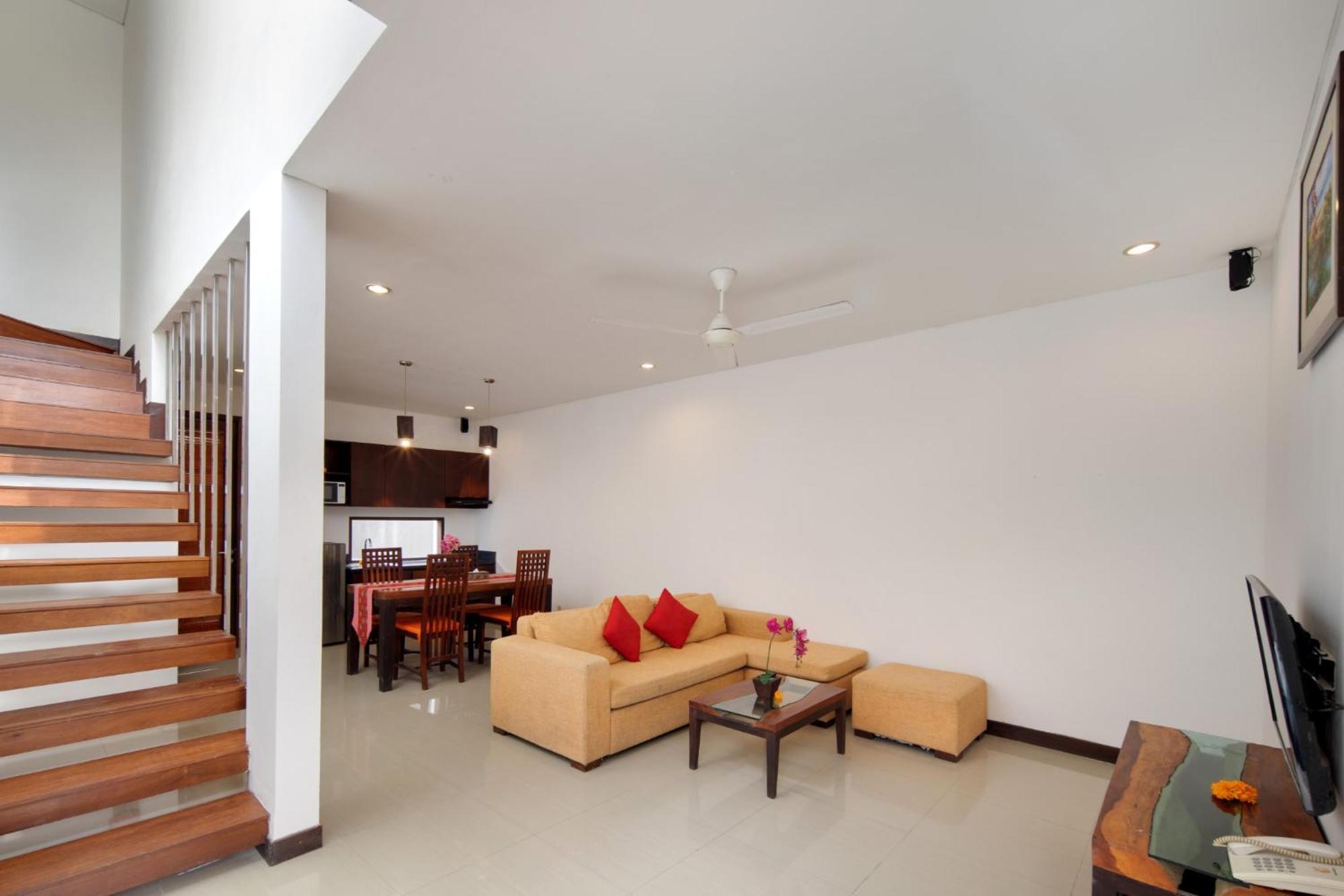 Canggu Circle Villa By Ini Vie Hospitality Esterno foto