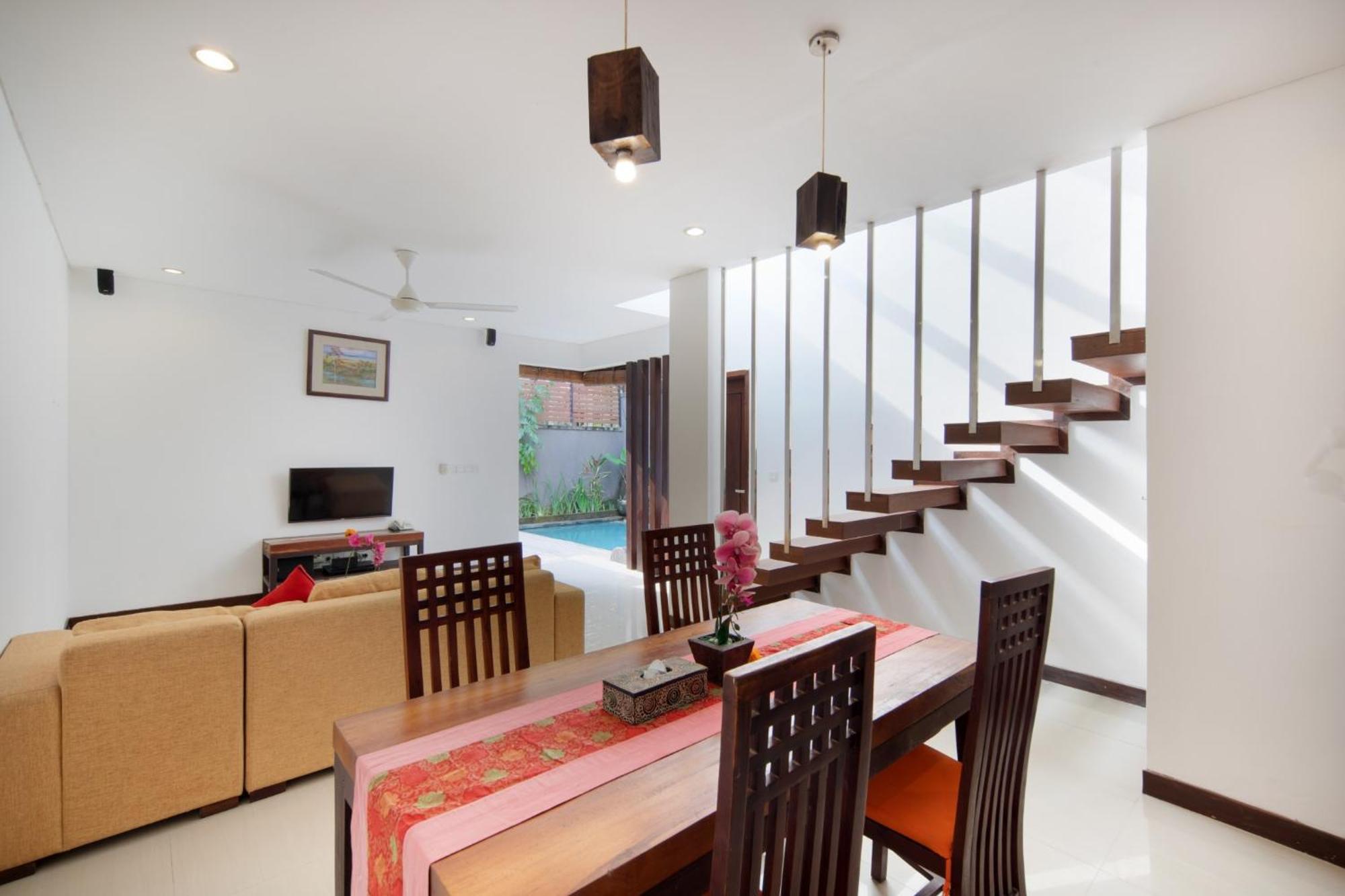 Canggu Circle Villa By Ini Vie Hospitality Esterno foto