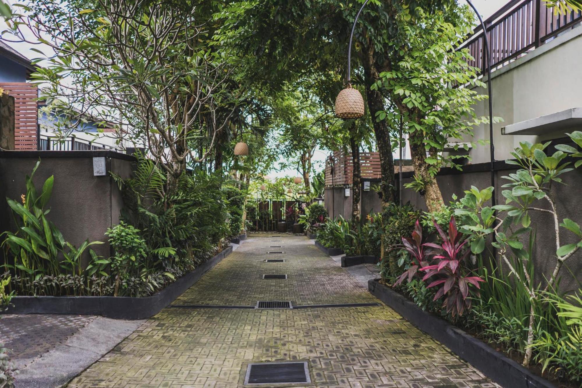 Canggu Circle Villa By Ini Vie Hospitality Esterno foto